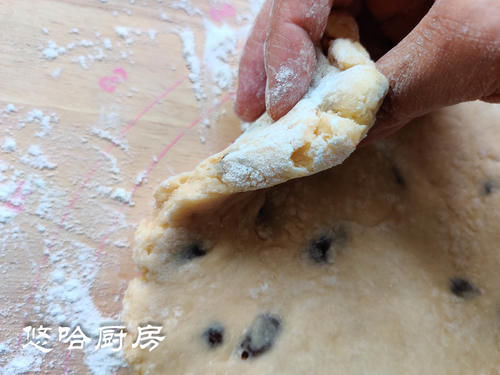 面包|3分钟成团,15分钟出炉,这款面包不用揉面,更不用揉出手套膜