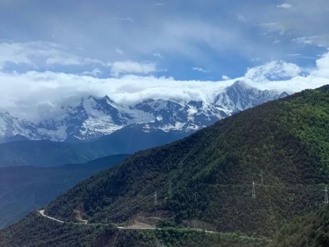  只能|如果今年只能来一次，走这条路线就对了！