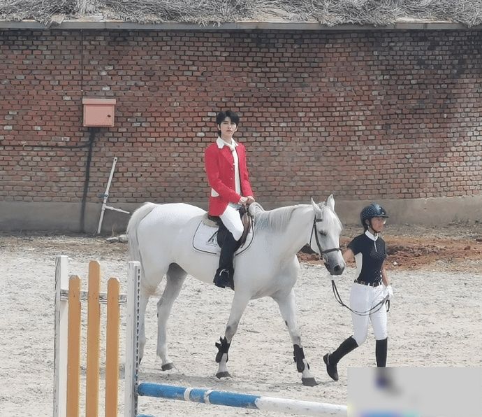  蓝色小组|跑男飞行嘉宾分组，孟美岐宋祖儿一组，看清张大大队友我满意了