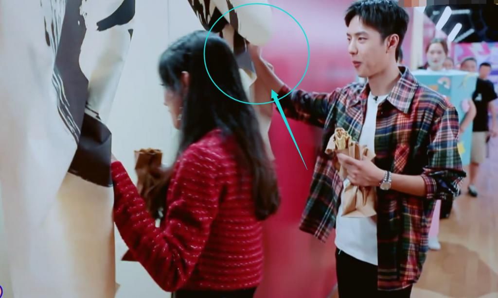  神仙|神仙姐弟同框！赵丽颖做客《天天向上》，王一博举动体现两人关系