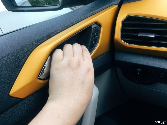  铠的|不论前路，勇于前行，途铠的用车体验及外观内饰细节分享！