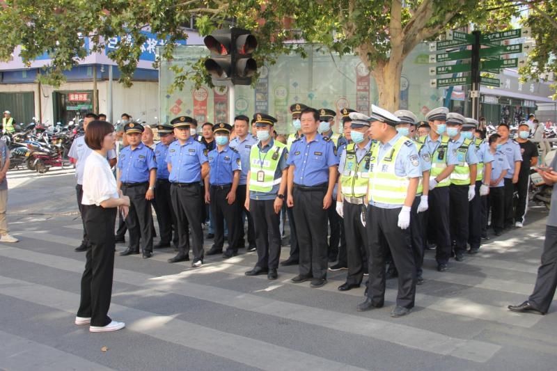 执法|郑州交警三大队开展火车站地区交通治理联合执法
