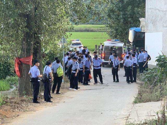 曾春亮的落|杀人犯曾春亮被抓,是他自己主动下山的,这是为什么呢