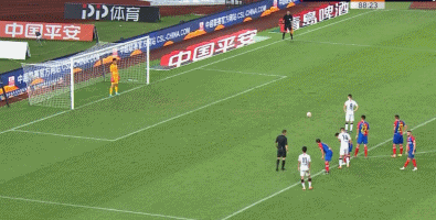  追平|GIF：李圣龙造点奥斯卡命中！上港1-1追平黄海