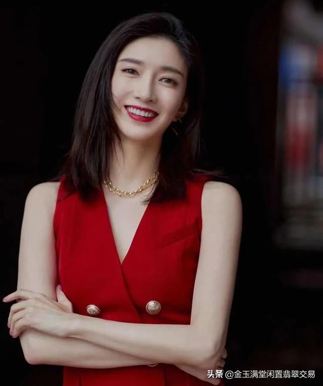  首饰|江疏影月薪1w5交不起房租，但几万的爱马仕项链却不离身