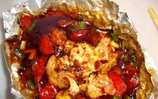 代表|夏季烧烤界代表,嫩滑烤脑花,一筷子鲜香麻辣,令人欲罢不能