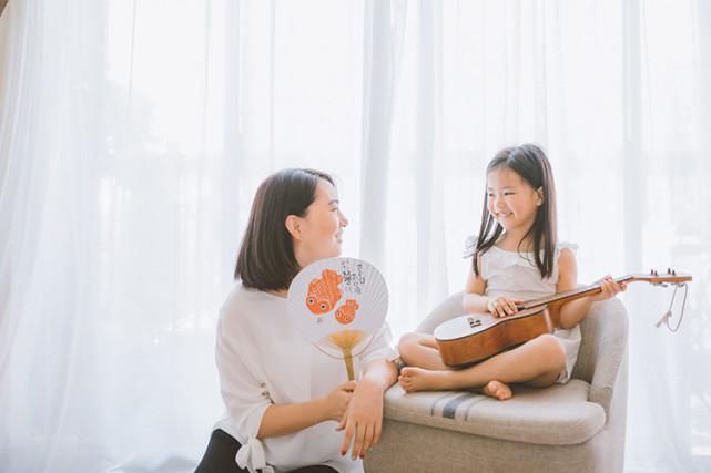 热爱|开学季，这样教“小棉袄”保护自己，又能让她学会热爱这个世界