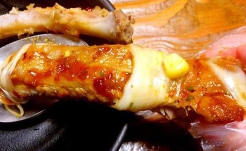 排骨|吃了几十年排骨，这种“拉丝”排骨还是第一次见，咬开后才知玄机