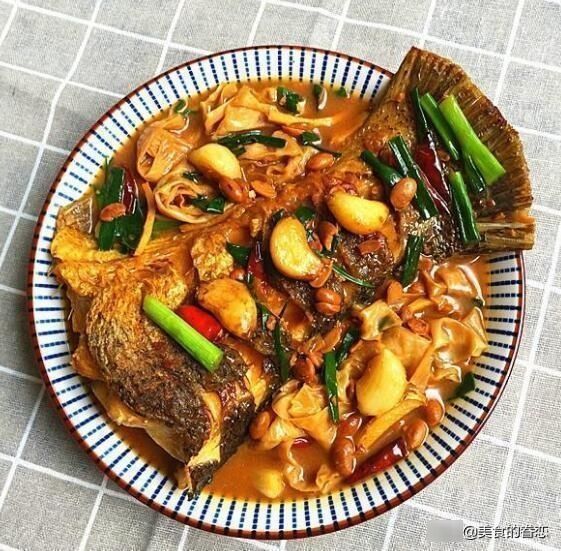  淀粉|红烧鱼尾，腐乳红烧猪蹄，麻婆豆腐，辣炒大肠的做法