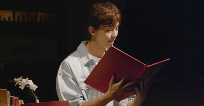  阅读|如何成为生活中的强者？听吴磊品读《轮椅上的梦》| 榜样阅读