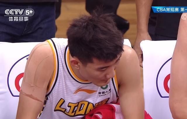 CBA|最强全华班半场虐双外20分,本土双王轰33+8+8,CBA尼克斯被打爆