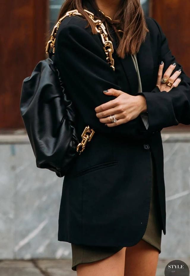 究竟|究竟为何大家如此“链链不舍”?!