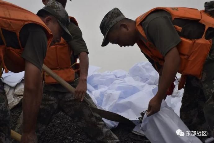  临汾|重回22年前抗洪战场，“临汾旅”打响攻坚战保卫马鞍山