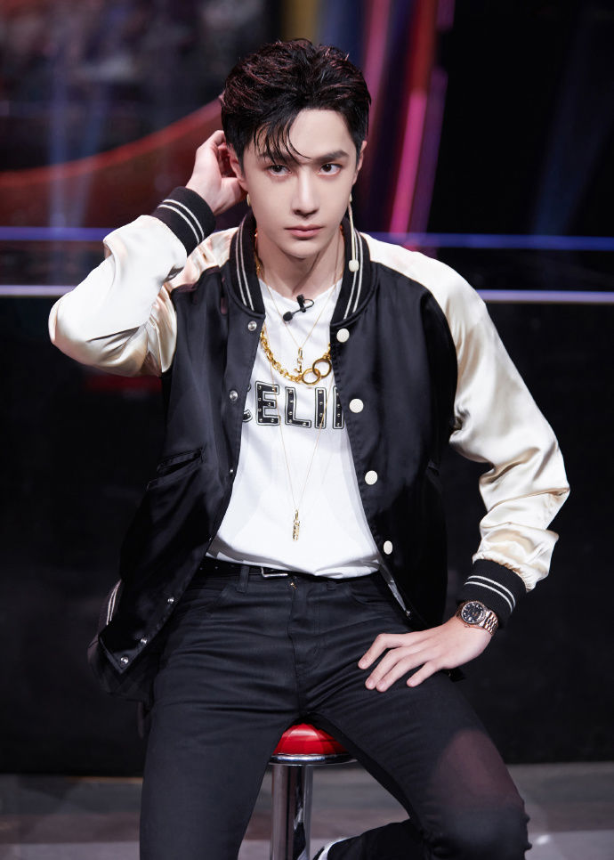  炸到|200920《这！就是街舞》第十期正片上线 布布battle炸到王一博直接摔凳子