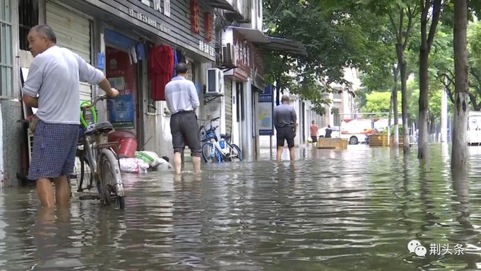  暴雨|下雨天淌水走路，稍不注意会染上这种病毒！