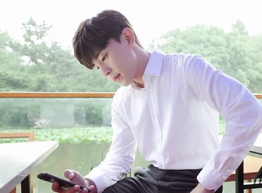  主持人|所以邓伦到底有多好看？能给我看看现场照吗？