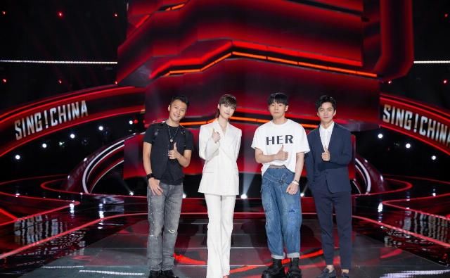  亮相|《好声音》发布会，四大导师集体亮相，最后那位不是周杰伦和华晨宇