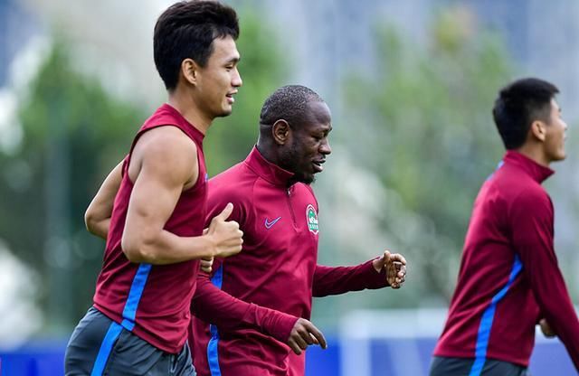  雷鸟|富力VS建业首发出炉：萨巴+雷鸟PK卡兰加+多拉多！巴索戈替补待命