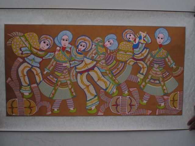 姑娘|苗族姑娘围腰上绣花的传说