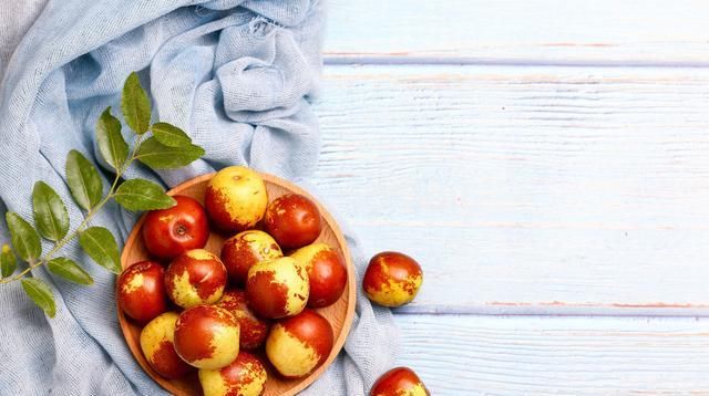  消化|肠胃不好的人，少吃两红，多吃三黄，常饮四水，胃病慢慢变好