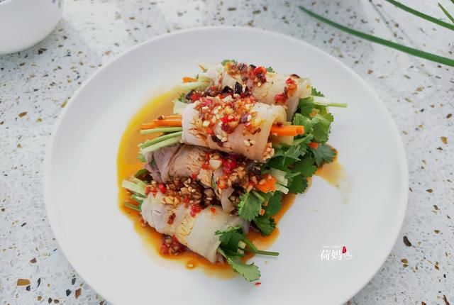 黄瓜|蒜泥白肉这样做，肥而不腻，满口留香，一次2斤不够吃