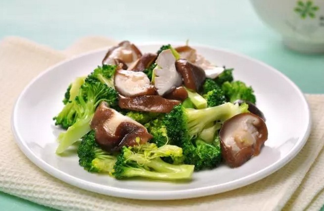 肝护肝|它是秋季的“护肝菜”,每天炒一盘,养肝护肝,肝脏越来越健康