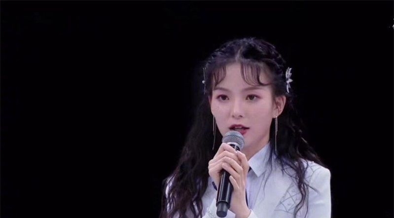  话题度|陈卓璇节目中喊话赞助商登热搜，是太自信还是情商低