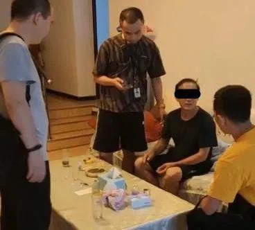 家庭|26年前海宁一家庭遭捆绑、堵嘴、抢劫,如今最后一名逃犯到案!