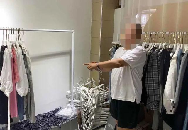 女装|52岁大叔盗窃女装,深夜变身“俏女郎”……