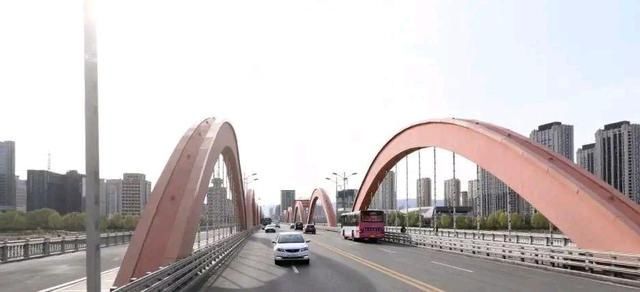  漪汾桥|太原一女孩凌晨跳河，因为这个原因侥幸逃过一劫！