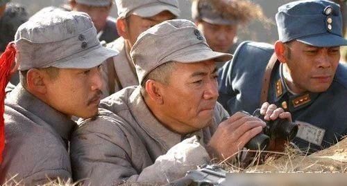 选择|原因很简单：李云龙成功伏击日本军官并选择肉搏，不是讲道义