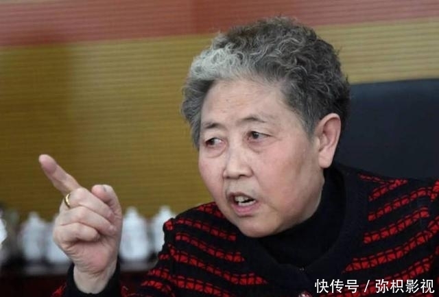 口味|老干妈：从背100斤黄泥赚3毛钱，到资产130亿，成功绝不仅靠口味