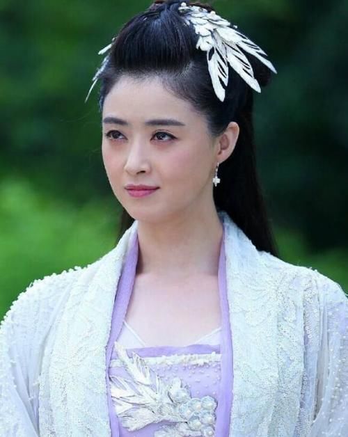  播出|《花千骨》播出5年，女主演都火了，男主演都“糊”了！