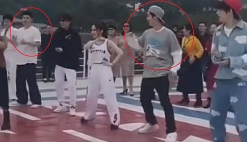  笑点|鹿晗又一档综艺被路透，站在一旁的女嘉宾，我没看错吧