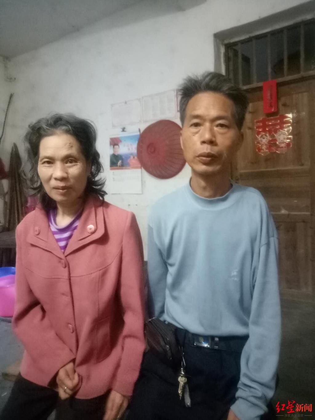  视频中|19岁女孩患尿毒症被生母拉黑，男友陪伴照顾 生母：不是不管，能力只有那么多