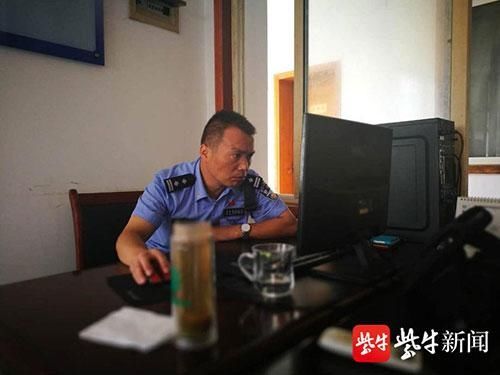  周萌|烈日下连续处警2小时 救助晕倒市民后民警自己也中暑了