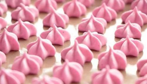  要用翻拌|教你做粉红色的溶豆，半个火龙果加奶粉，一出锅就被圈粉了