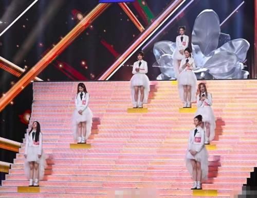  选秀|继《青你3》是男生选秀后，网传《创4》也挑选男团，要杠上了？