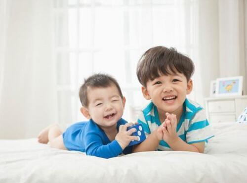 重男轻女|“今天出生的全是男宝,真怪”,宝妈听到护士闲聊,眉头突然一紧