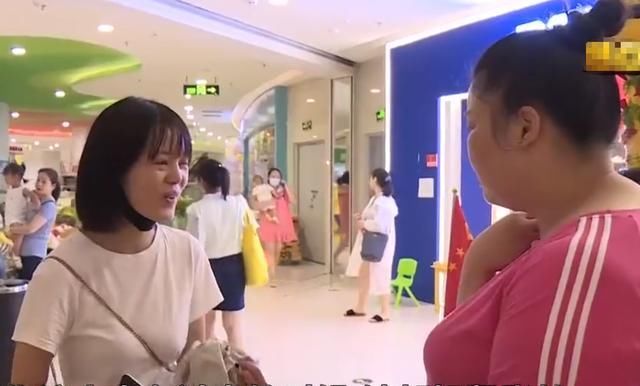  商场|女童在商场玩耍，被小火车碾压，网友：商场怎么会有火车？