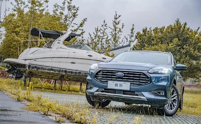 小智|谁才是你心里的白月光?以速度之名,福特锐际对比本田皓影