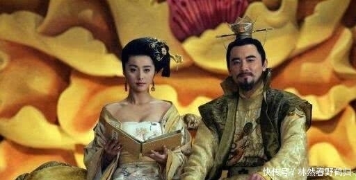 逃亡|皇帝逃亡,宰相建议:烧掉所有仓库!皇帝:不能烧,全留给叛军!