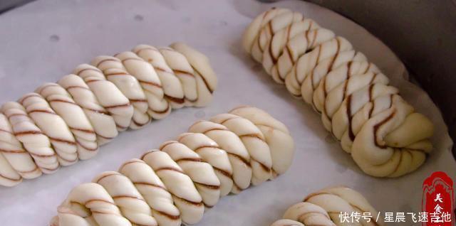 花卷|蒸花卷时,怎么才能白亮松软凉了不发硬,面点师解析告诉你答案