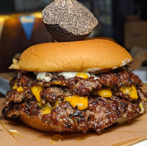  牛肉|吃着最大的松露汉堡