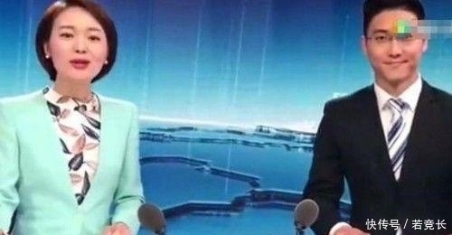 综艺节目|女主持人以为直播结束, 就玩起了手机, 旁边男主持的表情太好笑了!