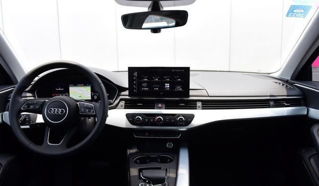 观望|老百姓最宠幸的豪车，奥迪A4L直降6W，完胜3系，观望的可以入手了