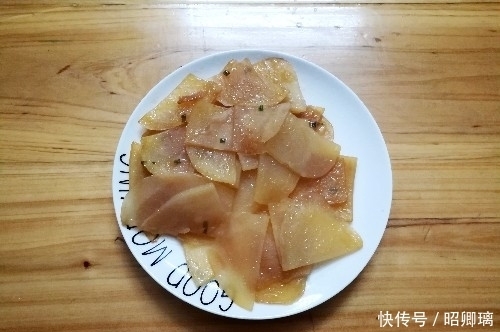 鱼头|半小时做4个菜，娘俩吃到肚子滚圆，婆婆：这样下去可不行