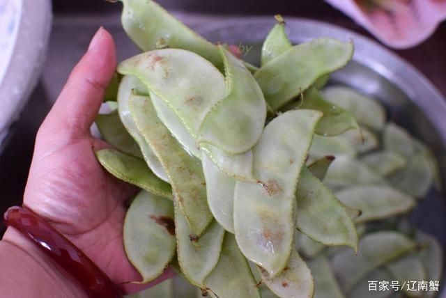 好吃|秋天此菜正当季，才2块钱一斤，加上蒜蓉简单一炒，特好吃