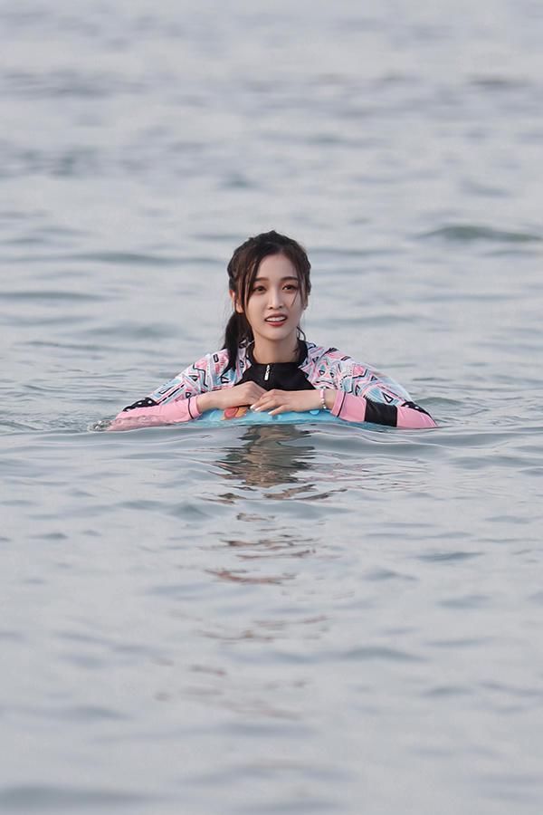  夏天|阿云嘎、李汶翰、吴宣仪、黄新淳、金子涵要玩转《完美的夏天》