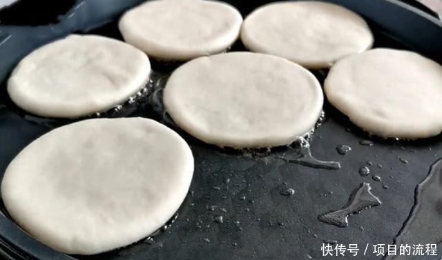 凉了也不会|这道面食我一顿吃6个,香甜暄软,简单快手,我家一周吃三次